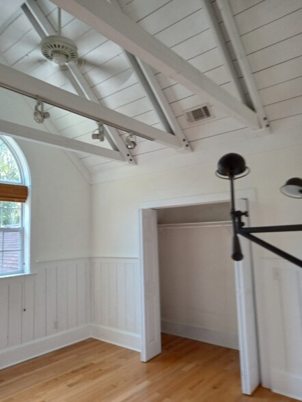 Building Photo - 4438 Gillsville Hwy