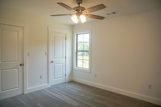 Building Photo - BRAND NEW 4 Bedroom, 2 Bath Home in Nettleton School District!