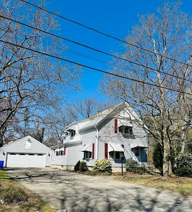 Primary Photo - 46 Quinton Ave
