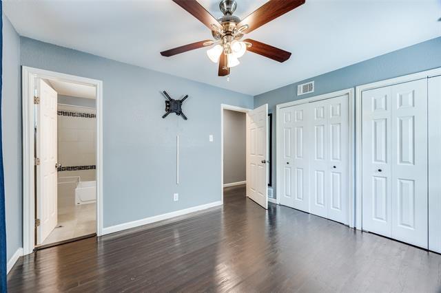 Building Photo - 8935 Clearwater Dr