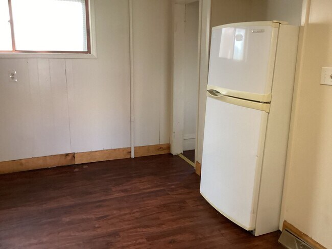 Building Photo - 1116 W Washington St