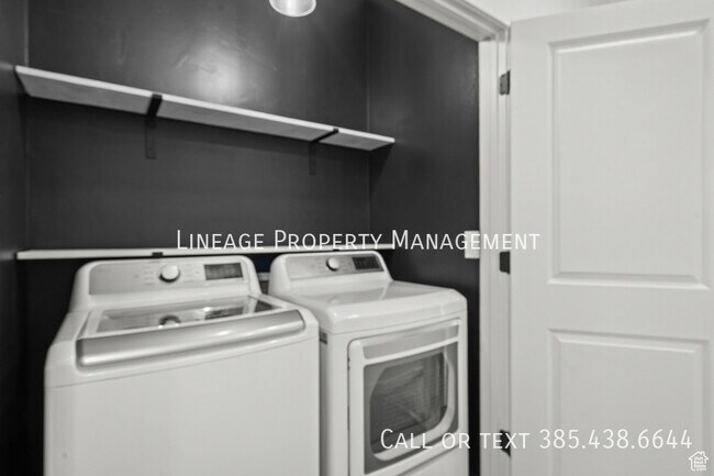 Building Photo - 15524 Trumpet Ln