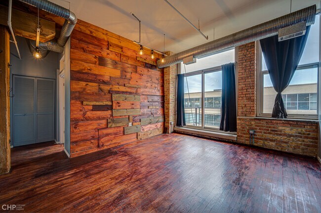 Building Photo - 417 S Jefferson St