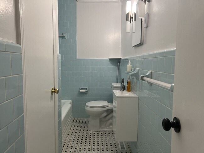 Building Photo - Seeing is Believing!!!