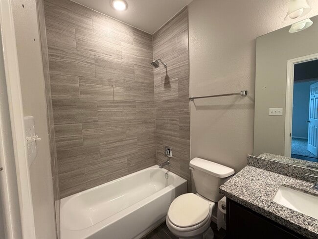 Building Photo - 1607 Decano Ln