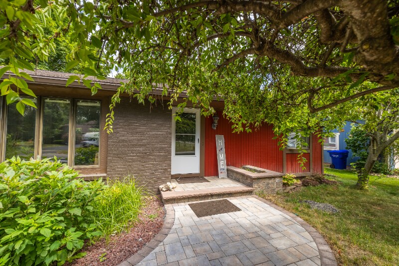 Building Photo - 58 Dutchess Dr