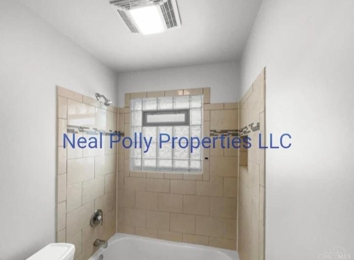 Building Photo - 6 Twinbrook Dr