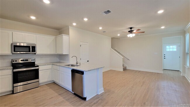 Building Photo - 7506 Astro Fld