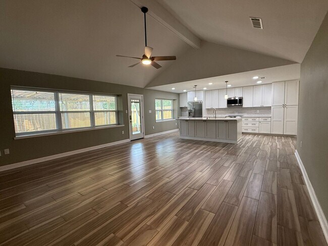 Building Photo - Beautiful Reno in Tanglewood