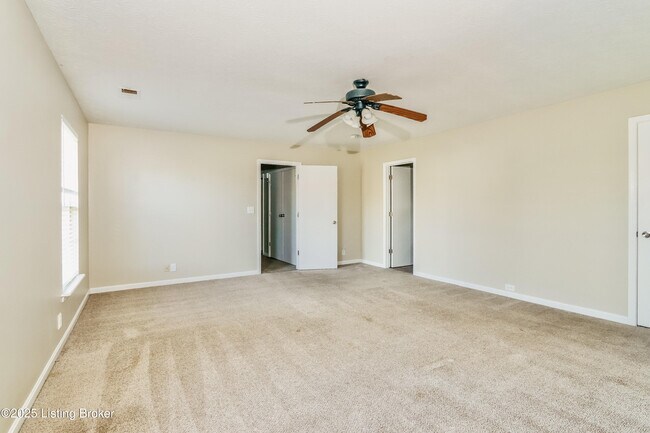 Building Photo - 10613 Irvin Pines Dr