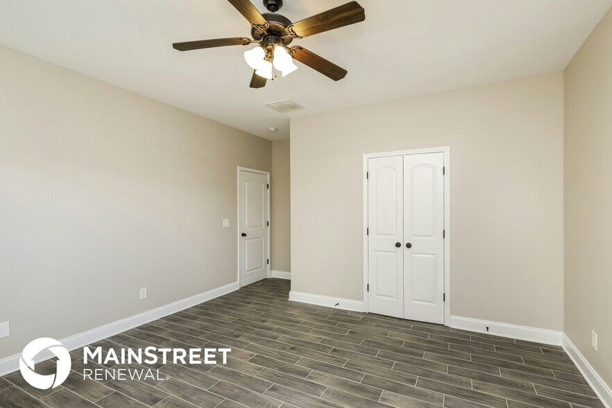 Building Photo - 4715 Sweet Water Dr