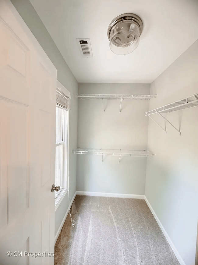 Main Bedroom Walk-in closet. - 3968 Boston Common St