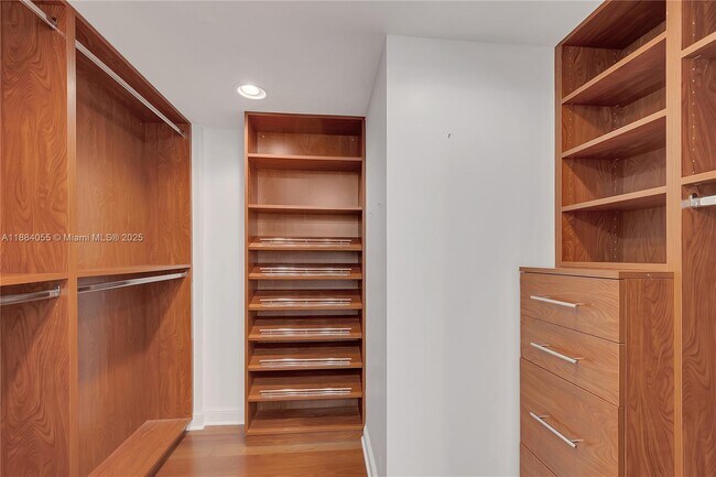 Building Photo - 5415 Collins Ave