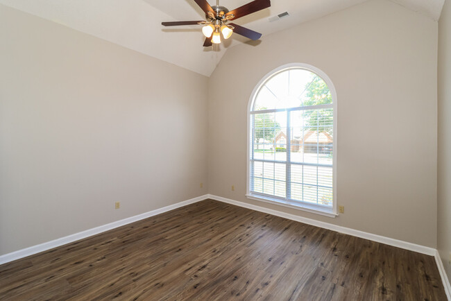 Building Photo - 9811 Morgan Meadows Cove