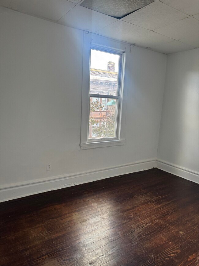 Building Photo - 770 Harrison Ave