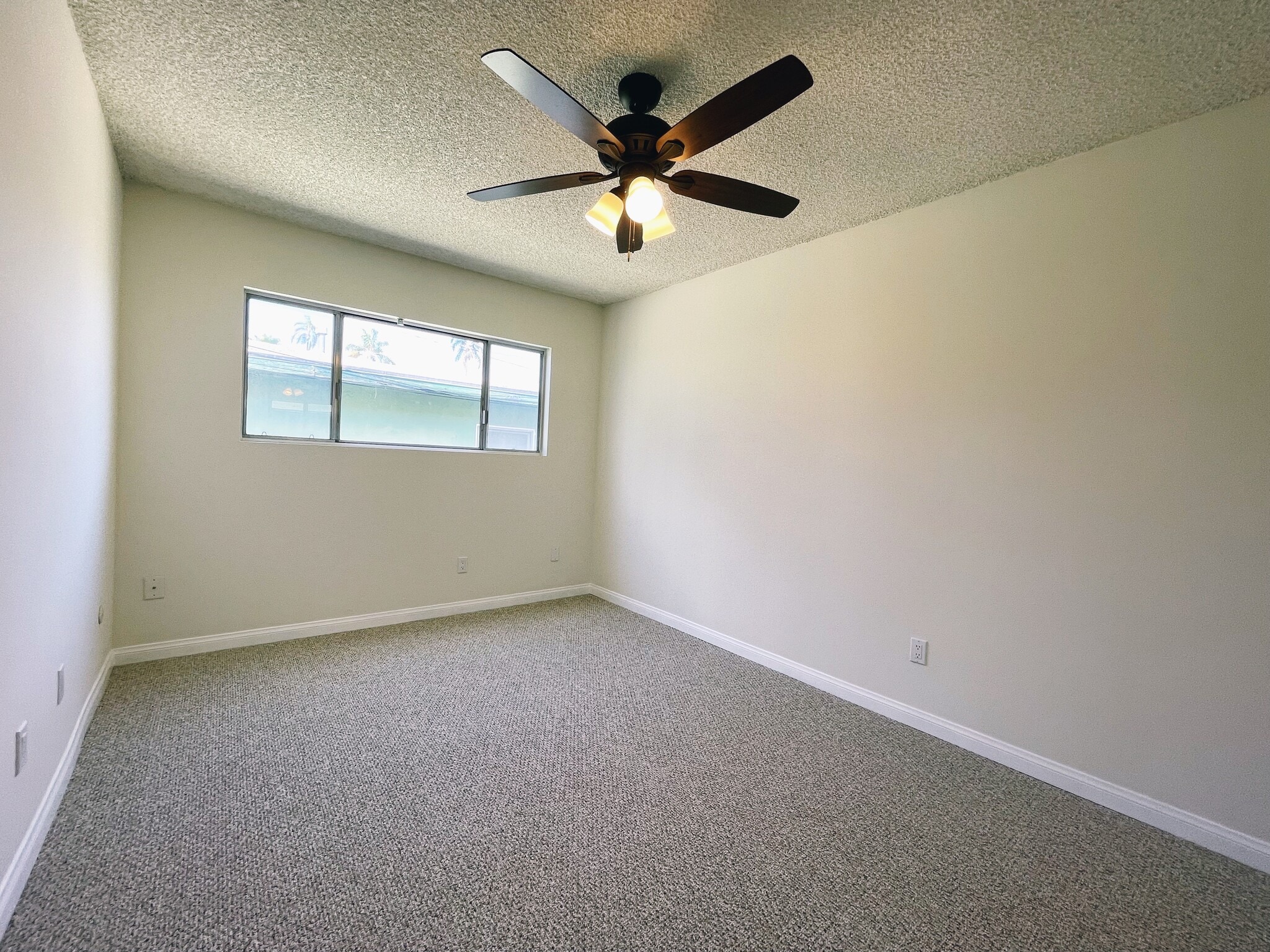 Building Photo - 3966 Cleveland Ave