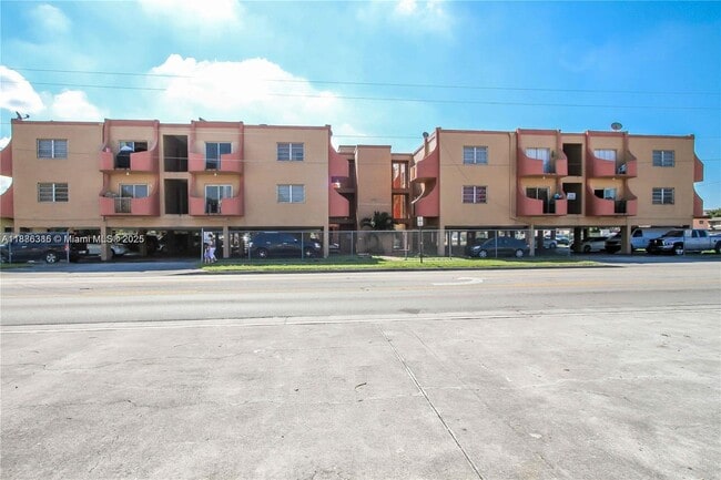 Primary Photo - 3675 W 11th Ave