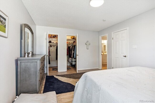 Building Photo - 8468 Everett Way