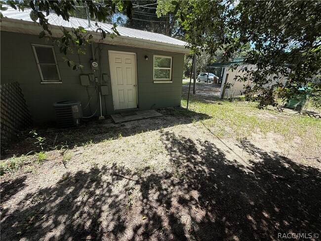 Building Photo - 7125 W Porpoise Dr