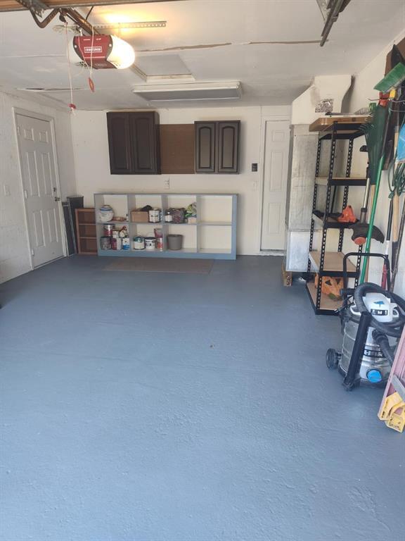 Building Photo - 901 Peninsula Rd