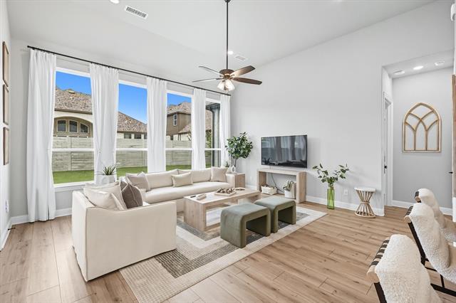 Building Photo - 2016 Strolling Wy