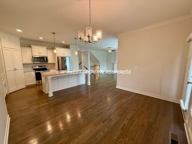 Building Photo - Beautiful 4-Bedroom 2-Story Home with Neighborhood Amenities