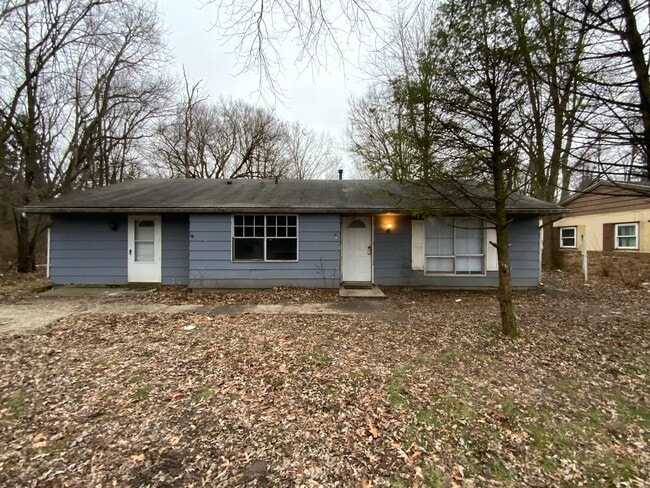 Primary Photo - 900 Shasta Dr