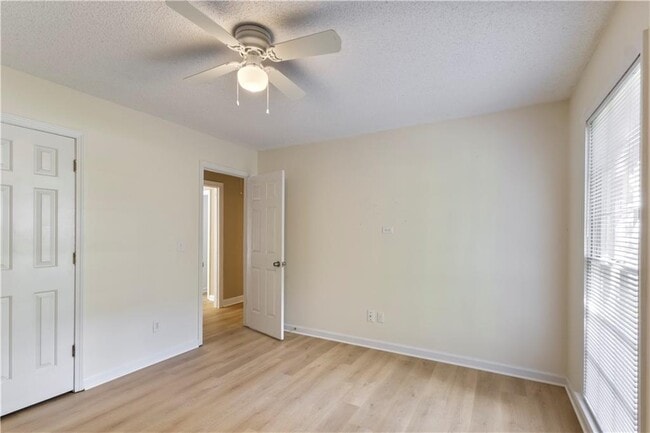 Building Photo - 4565 Ashmore Cir