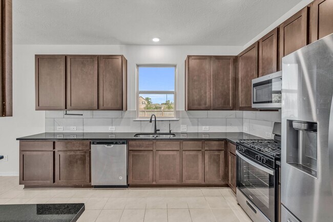 Building Photo - 6131 Morning Fern Ln