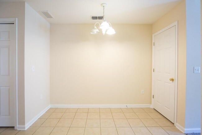 Building Photo - 4434 Gearhart Rd