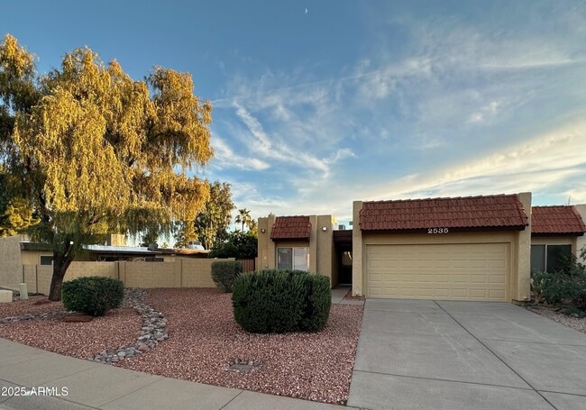 Building Photo - 2535 E Bluefield Ave