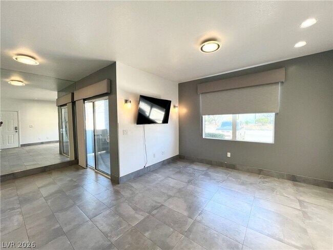 Building Photo - 6955 N Durango Dr