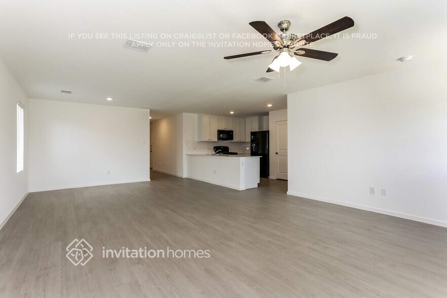 Building Photo - 922 Carrick Dr