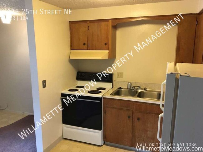 Building Photo - 1 Bedroom, 1 Bathroom near State St