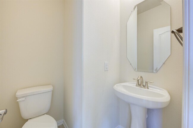 Building Photo - 10902 Granite Chief Dr