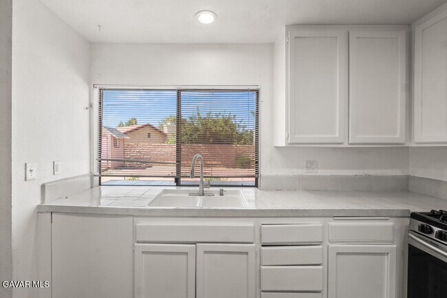 Building Photo - 1253 Morven St