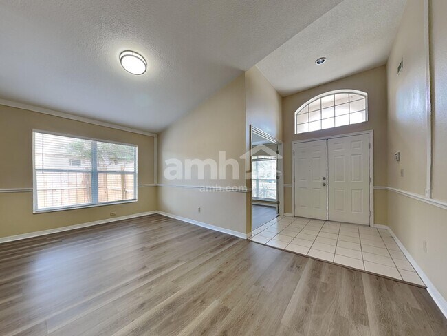 Building Photo - 1722 Wakefield Dr