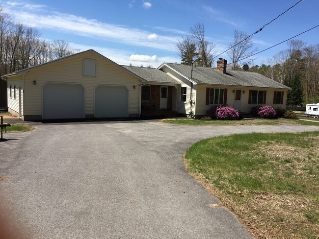 Primary Photo - 38 Old Pond Rd