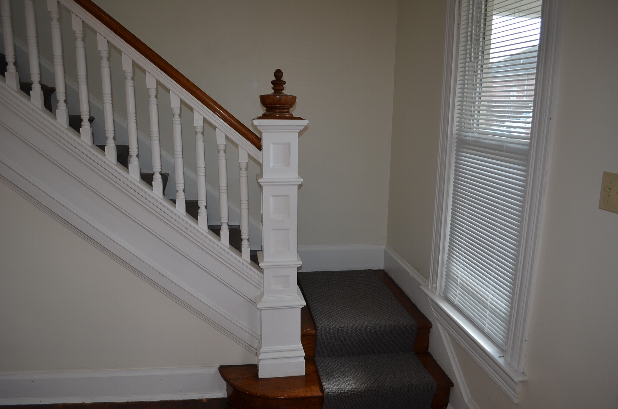 Building Photo - 444 Chestnut St