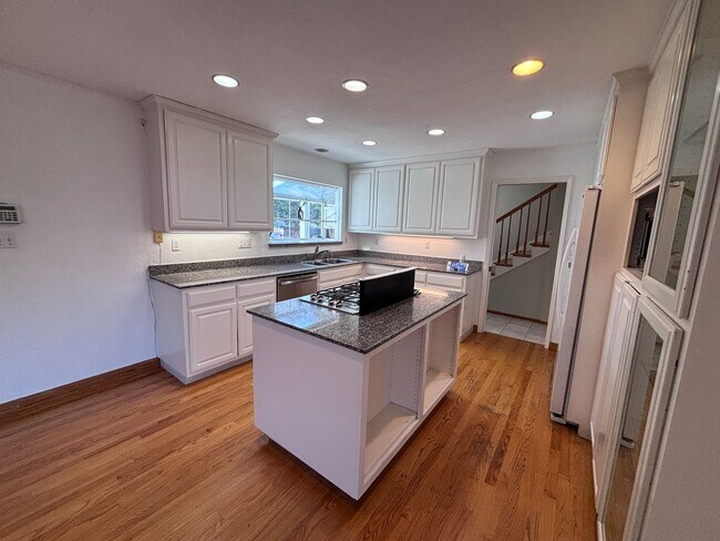 Building Photo - CAMBRIAN - Beautifully maintained home with hardwood floors and central A/C.