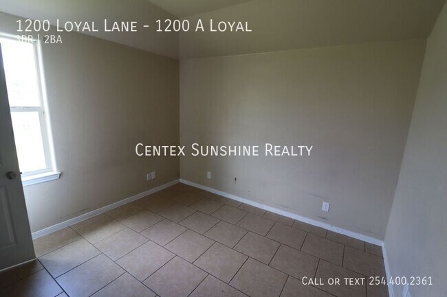 Building Photo - 1200 Loyal Ln