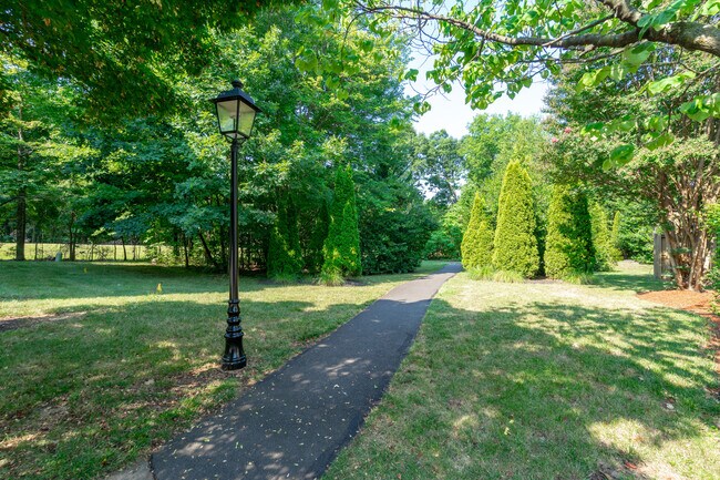 Building Photo - 13032 Limestone Ct