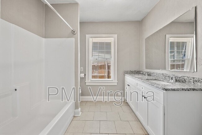 Building Photo - 259 A View Ave