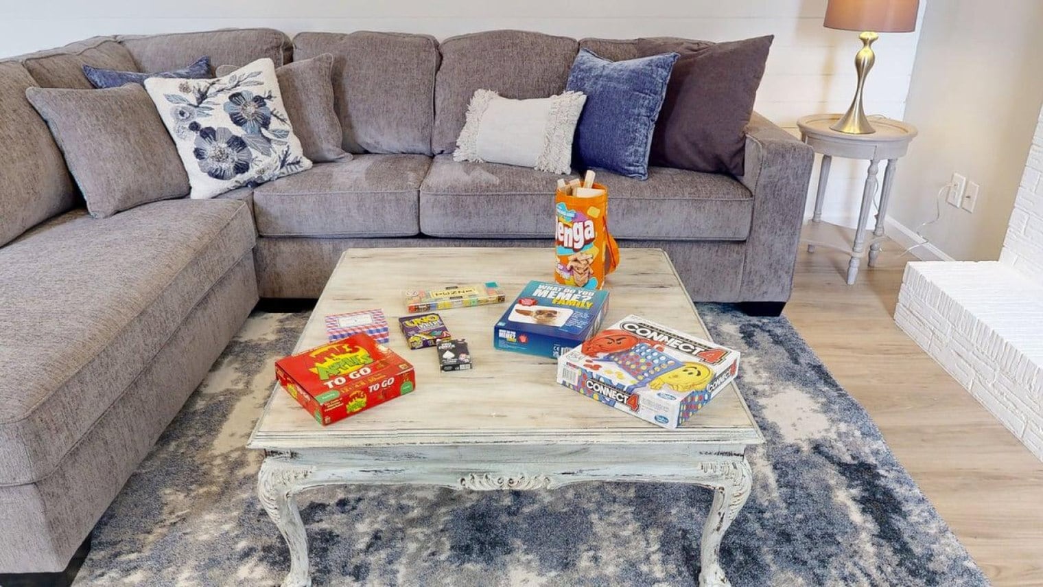 Building Photo - 608 Navarro Dr