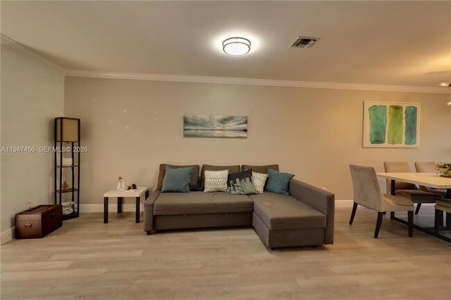 Building Photo - 2149 Discovery Cir W