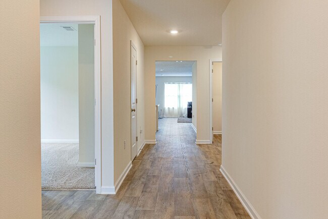 Building Photo - 1034 Limpkin St