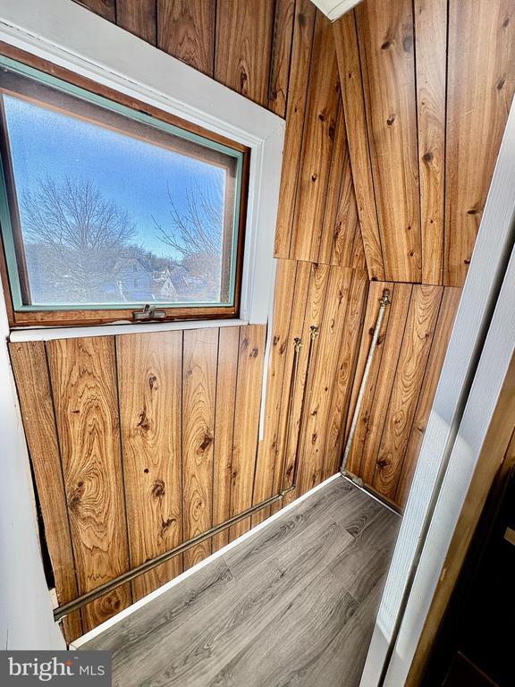 Building Photo - 735 Morgan Ave