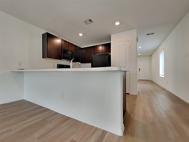 Building Photo - 26815 Wilderye Cv Ln