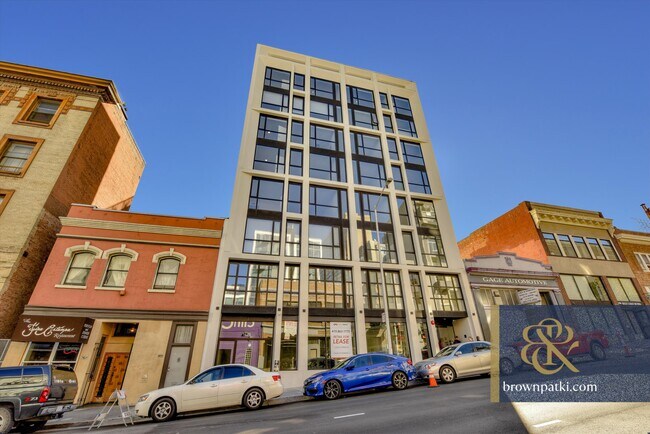 Building Photo - 1433 Bush St