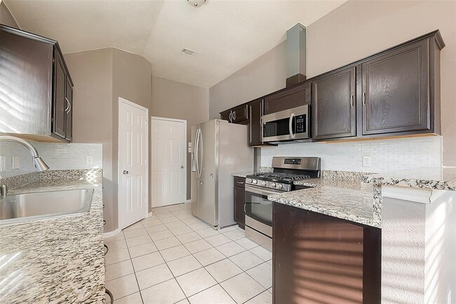 Building Photo - 22207 Falconwood Ln